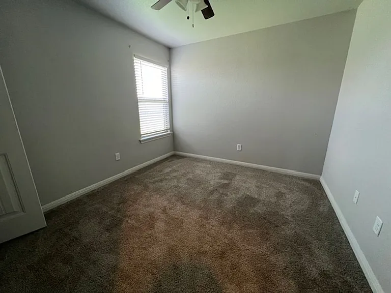 319 Foxtrot Ln — Photo 10