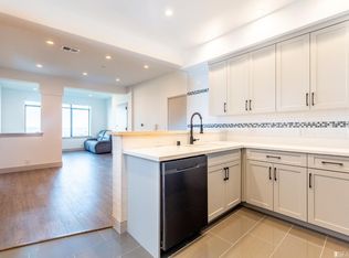 811 Burnett Ave #6, San Francisco, CA 94131