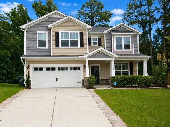 124 Putters Ct, Durham, NC 27703