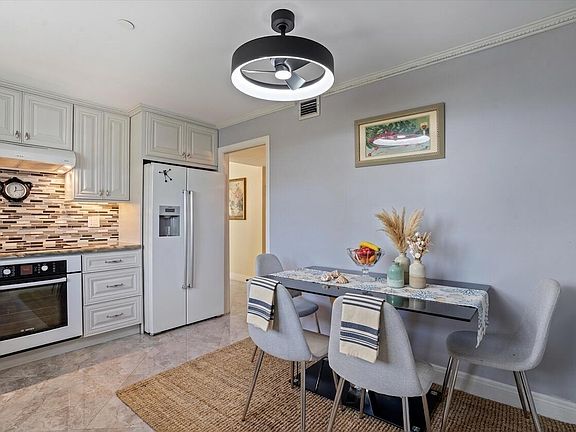 4th image of 3212 S Ocean Blvd APT 208A