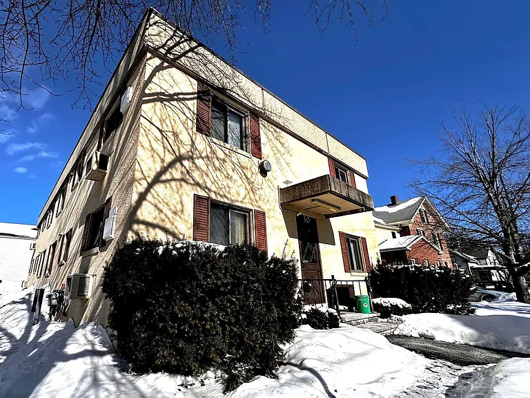 10 Thompson St #H — Photo 14