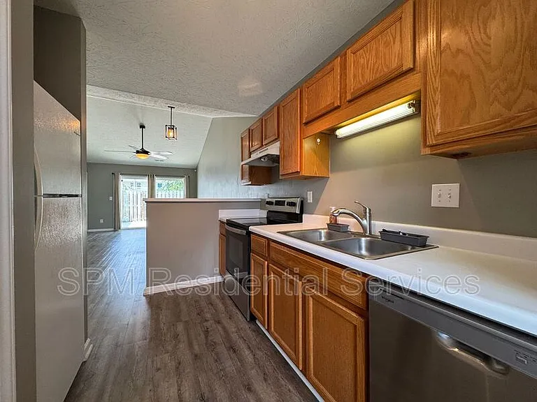 723 Sunseeker Dr — Photo 5