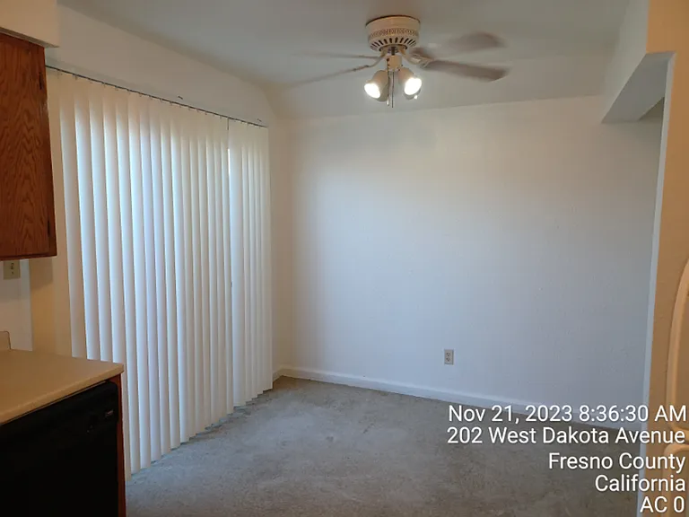 202 W Dakota Ave #119 — Photo 15