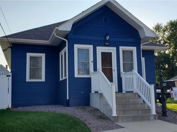 204 S 5th St, Bellevue, IA 52031