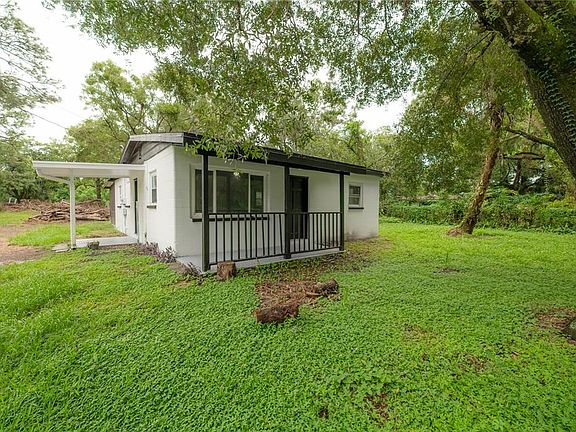 3rd image of 10411 N Woodmere Rd