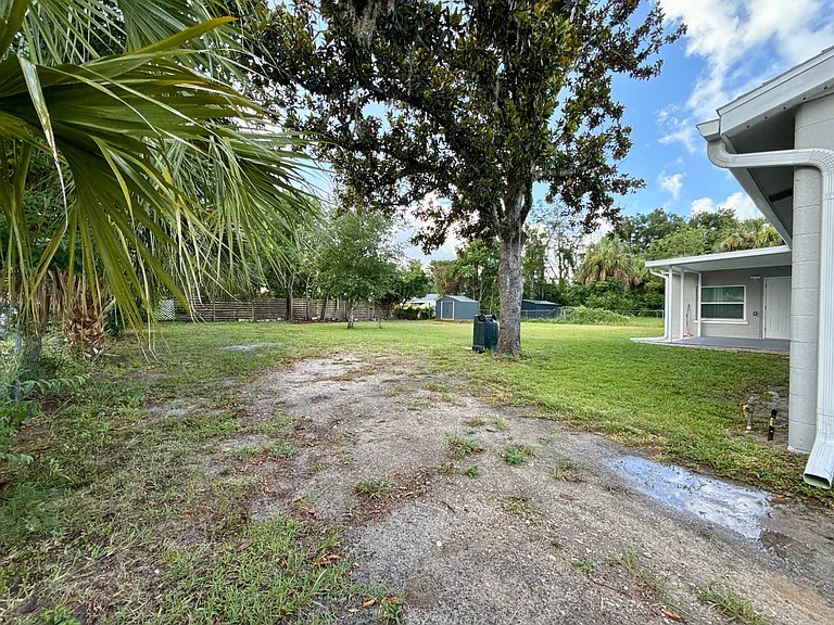 1319 NE 34th Ave — Photo 25