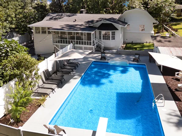 4296 NE High St N, Buford, GA 30518