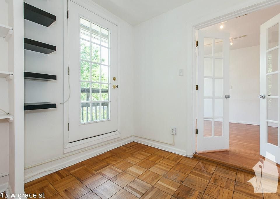 1st image of 1043 W Grace St #1621