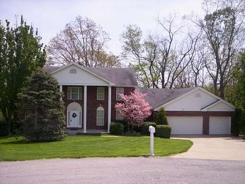 2nd image of 10 Hickory Glen Ct
