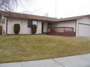 956 Opalite Dr, Carson City, NV
