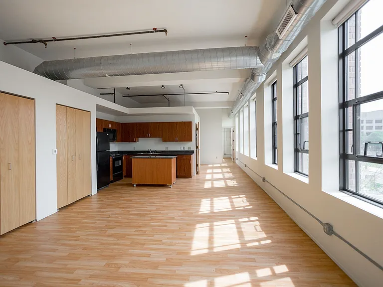 The Lofts at New Amsterdam — Photo 6