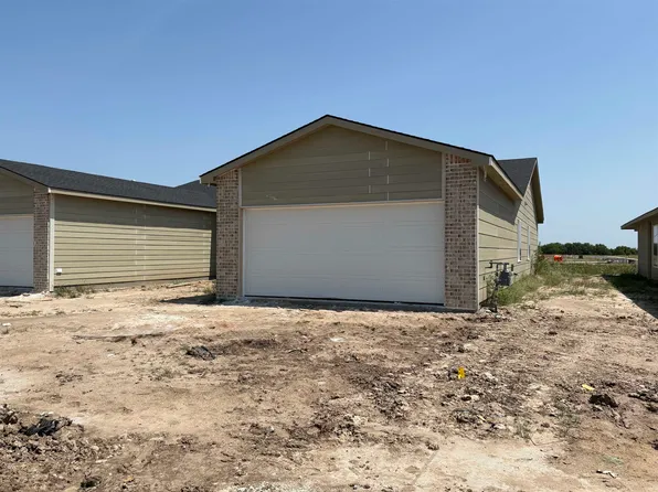 2912 S Denene St #200, Wichita, KS 67215