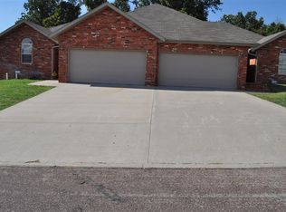 1311 Woodland Rdg #A, Monett, MO 65708