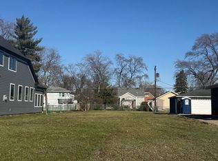 341 Oak Ave, Wood Dale, IL 60191