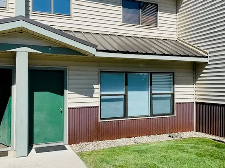 284 Talisman Dr #5 — Photo 8