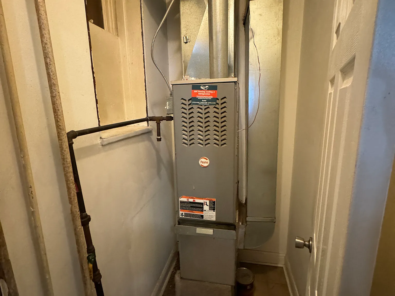 2 bed, 900 sqft, $1,550 — Photo 3