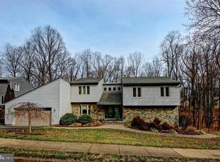 1632 Montmorency Dr, Vienna, VA 22182