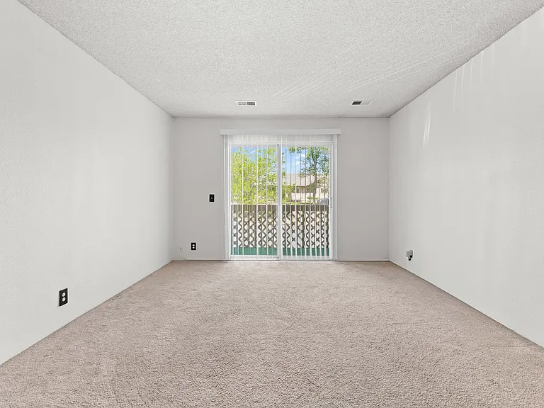 1612 Cottonwood Dr #10 — Photo 12