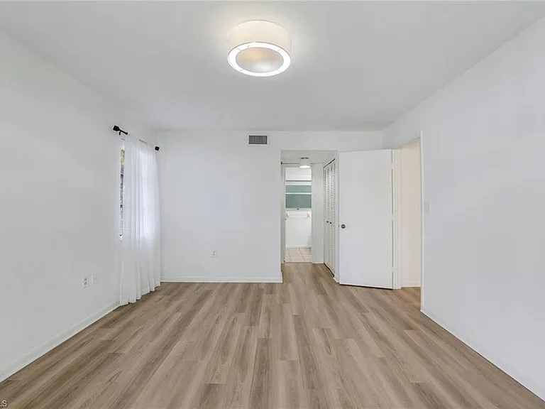 3200 Binnacle Dr #B4 — Photo 13