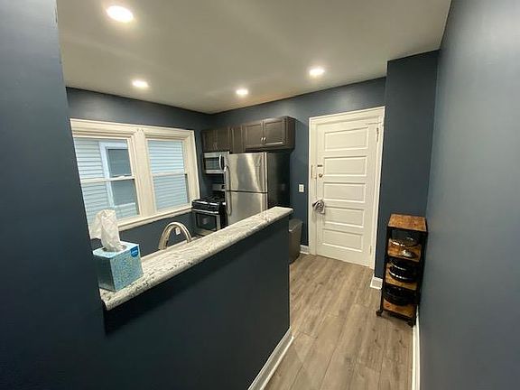 2nd image of 625 W Delavan Ave #2
