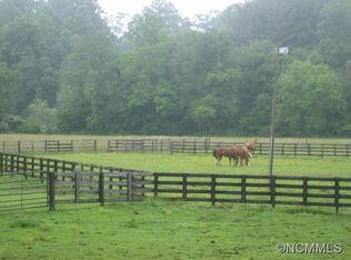 150 Forest Acres Dr, Mills River, NC 28759