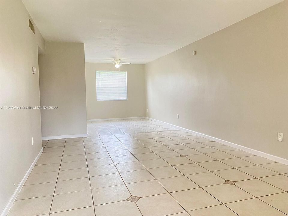 1st image of 1370 NE 119th St #137006