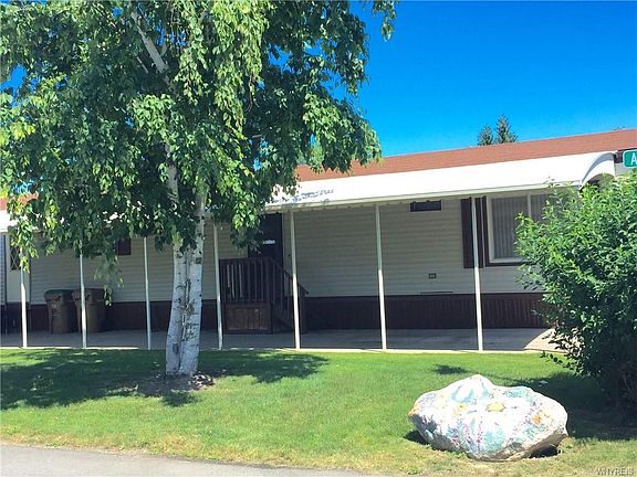 2nd image of 121 Jenny Ln