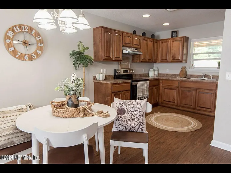 226 Bradford Dr #228 — Photo 9