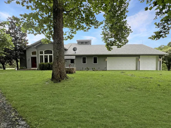 14113 W Lake Rd, Seymour, IN 47274