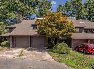 1561 Birnam Dr, Charlottesville, VA 22901