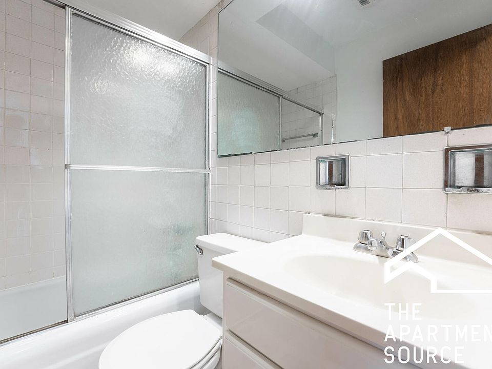 1st image of 525 W Aldine Ave #306