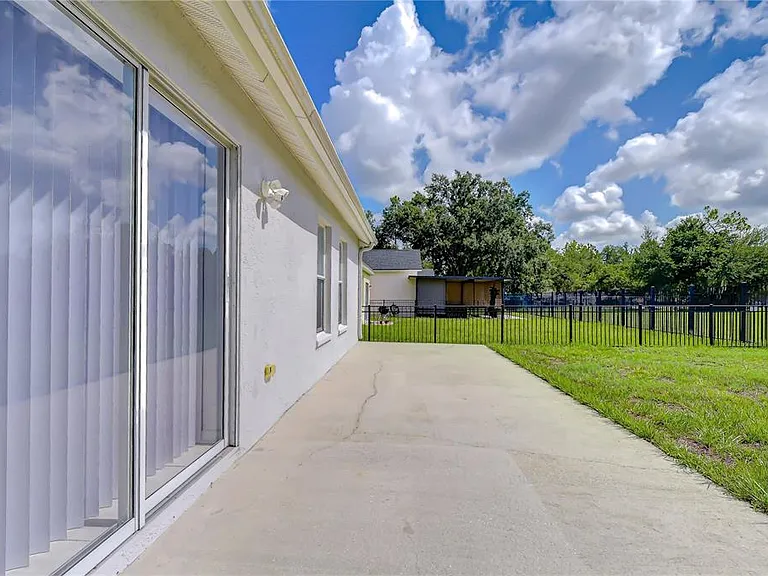 6010 Skylarkcrest Dr — Photo 22