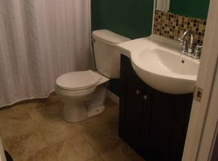 2412 S 12th St, Springfield, IL 62703