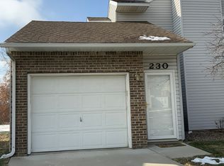 230 W Green Meadows Rd, Columbia, MO 65203