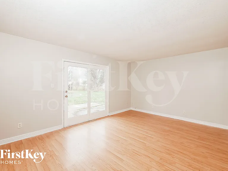 322 Deville Pl — Photo 7