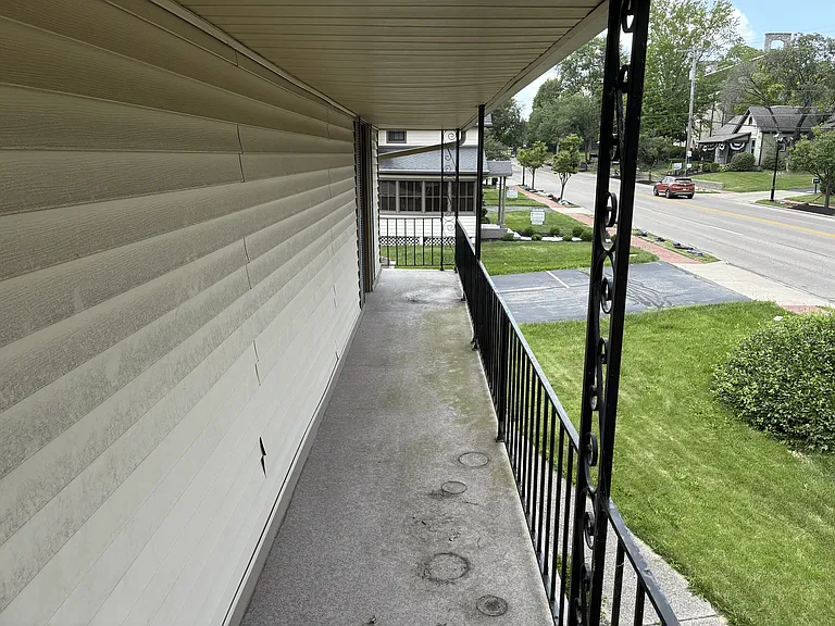 100 E Franklin St #100 — Photo 11