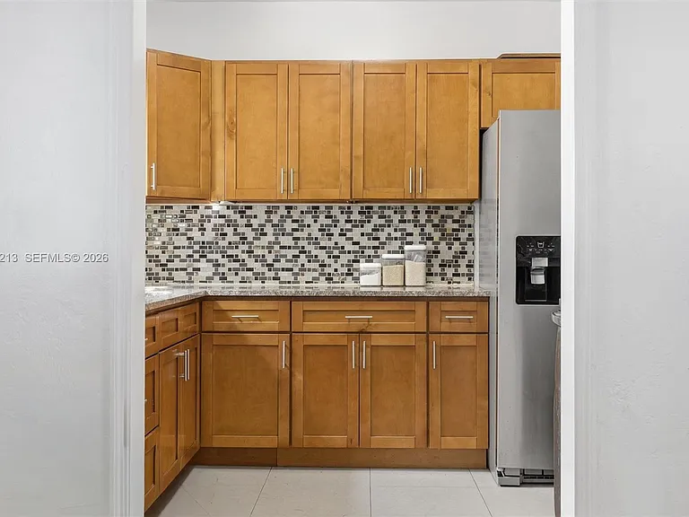 104 SW 40th Ave — Photo 37
