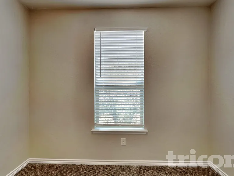 8303 Pioneer Fld — Photo 10