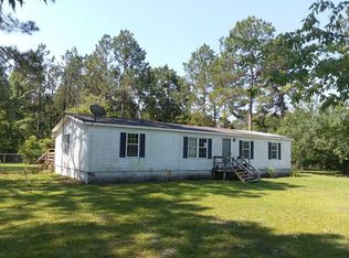 8442 Stillwater Ln, Macclenny, FL 32063