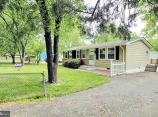 15 Davis Dr, Indian Head, MD