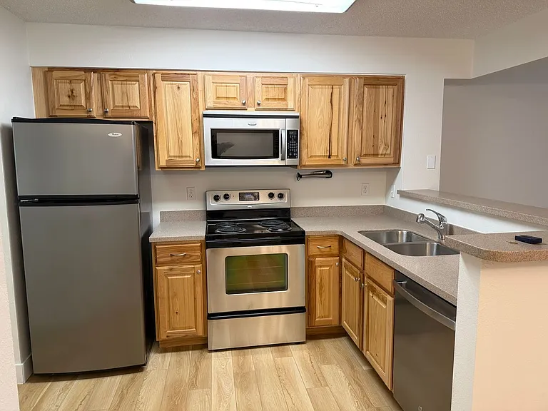 4799 White Rock Cir #D — Photo 8