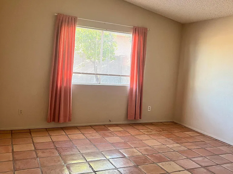 8837 E Apple Tree Dr — Photo 6