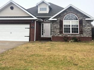 216 Carrington Ave, Springdale, AR 72764