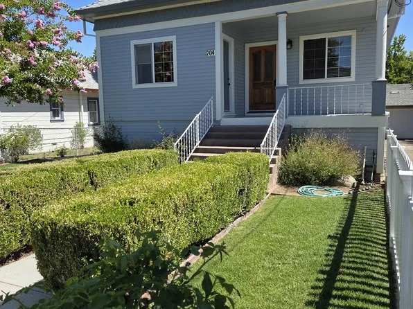 204 N Main St, Cloverdale, CA 95425