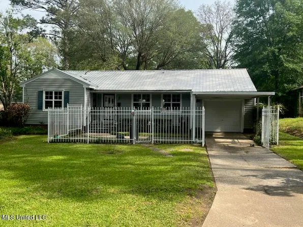 124 Robinhood Rd, Jackson, MS 39206