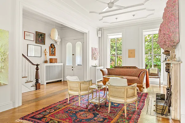 Rented by Compass | media 2