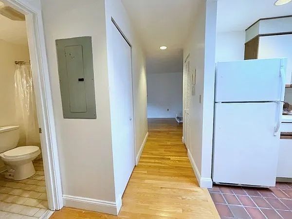 Hallway. View from bedroom doorway facing living/dining area.
