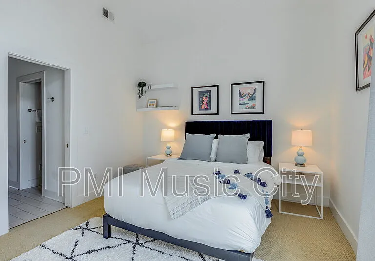 1027 Wedgewood Ave — Photo 15