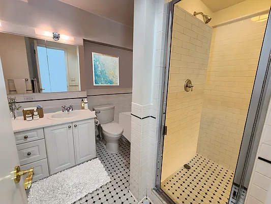 Rented by essential NEW YORK Real Estate | media 19