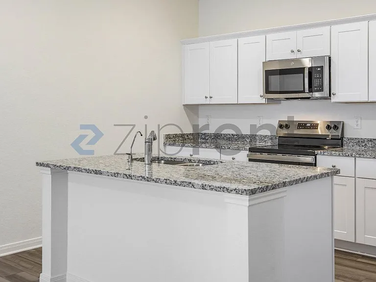 7536 Corral Smt — Photo 10